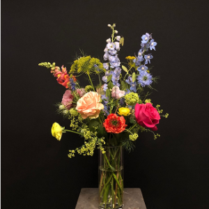 Ramo de flores con Jarrón M